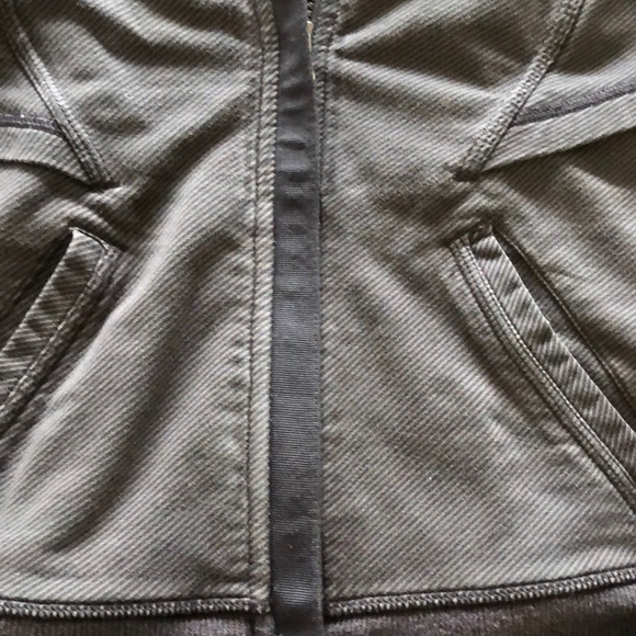 Lulu zip up sweater - Picture 2 of 4